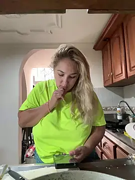 Eva MilfF online show from 01-01-25, 05:44