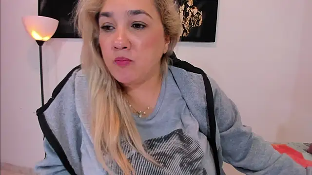 Eva MilfF online show from 01-06-25, 04:34