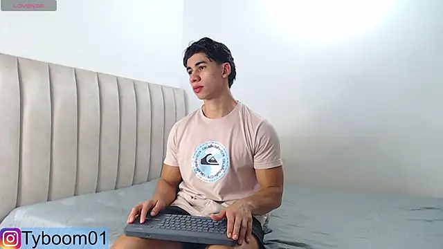 TYLER BOOM online show from 12-06-24, 05:53