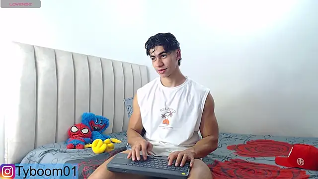 TYLER BOOM online show from 01-27-25, 11:43