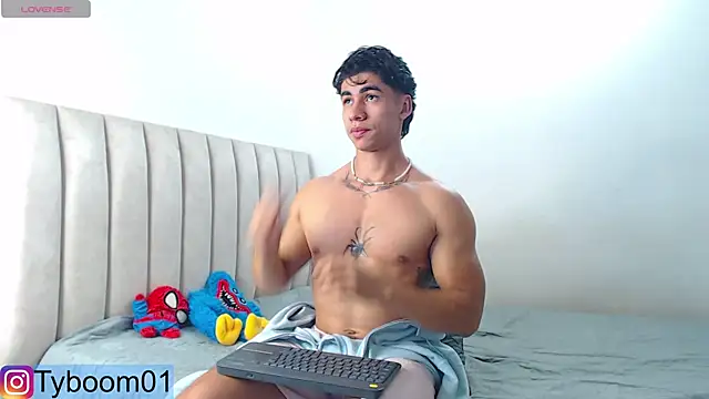 TYLER BOOM online show from 02-13-25, 03:24
