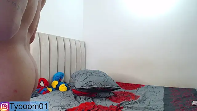TYLER BOOM online show from 03-21-25, 01:13