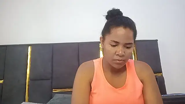 Snapshot of aleixane chatting on 02-12-26, 07:47 aleixane online show from 02-12-26, 07:47