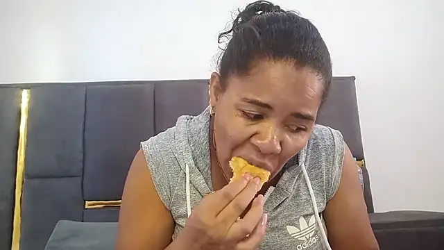 Snapshot of aleixane chatting on 03-01-26, 05:09 aleixane online show from 03-01-26, 05:09