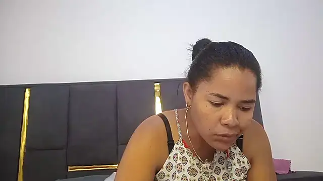 Snapshot of aleixane chatting on 03-09-26, 07:01 aleixane online show from 03-09-26, 07:01