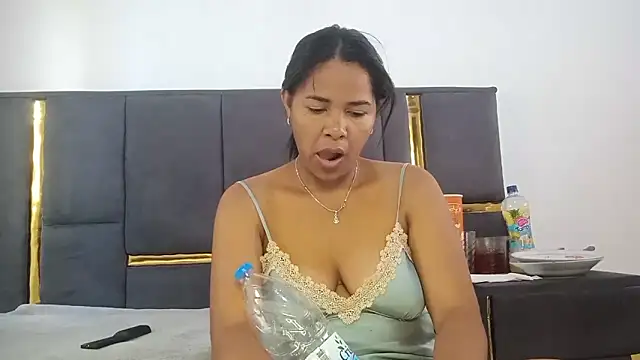 Snapshot of aleixane chatting on 03-23-26, 06:28 aleixane online show from 03-23-26, 06:28