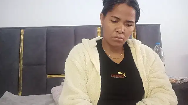 aleixane online show from 06-23-26, 06:33