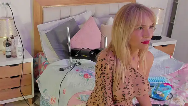 elena mature online show from 09-15-25, 06:41