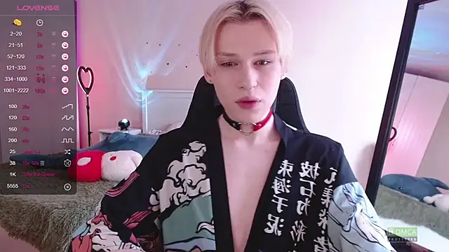 Snapshot of rainbow__salt chatting on 03-19-25, 10:55 rainbow salt online show from 03-19-25, 10:55