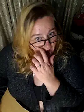 Iceprincess2bad4u online show from 11-10-25, 06:18