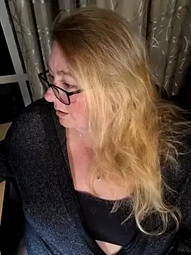 Iceprincess2bad4u online show from 02-12-26, 06:14