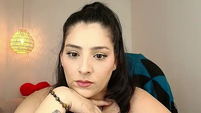 YummyAnna  online show from 11-14-25, 05:11