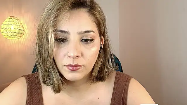 YummyAnna  online show from 06-12-26, 07:57
