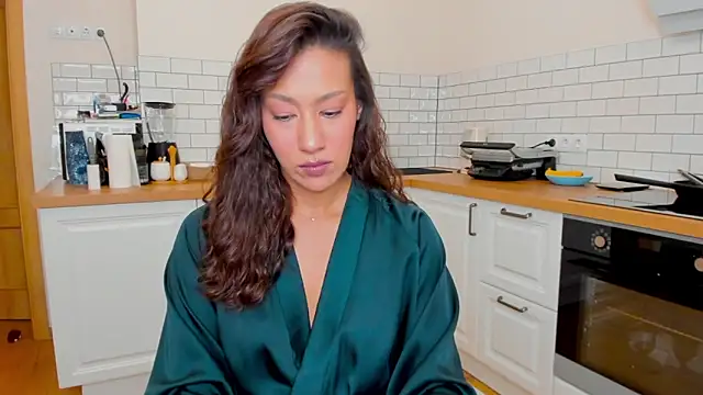 Snapshot of FieryHeart chatting on 10-25-25, 07:41 FieryHeart online show from 10-25-25, 07:41