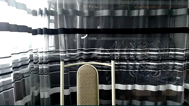 Snapshot of cold_lollipop chatting on 09-24-25, 05:55 cold lollipop online show from 09-24-25, 05:55