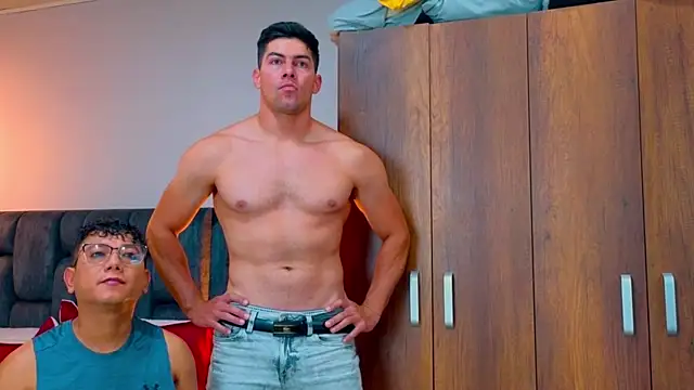 FelipeAndMarcello3 online show from 12-13-25, 07:53