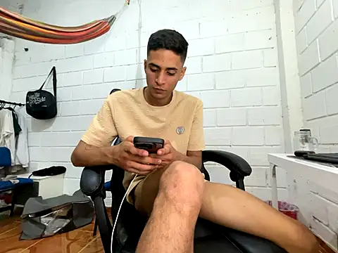 Max TheHorseDick online show from 12-14-25, 03:45