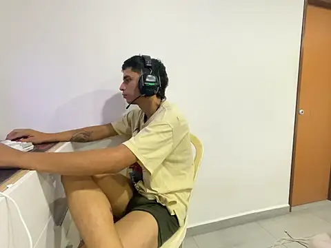 Max TheHorseDick online show from 05-04-26, 10:06