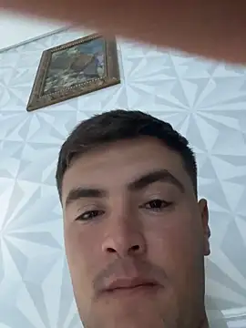 urielpereira online show from 04-05-26, 08:06