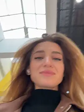 Snapshot of -AngelAri- chatting on 10-12-25, 09:08 -AngelAri- online show from 10-12-25, 09:08