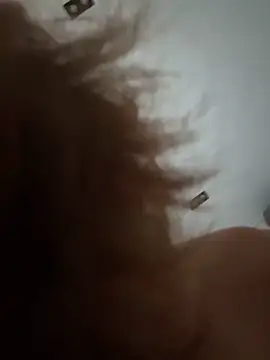 Snapshot of -AngelAri- chatting on 10-17-25, 09:01 -AngelAri- online show from 10-17-25, 09:01