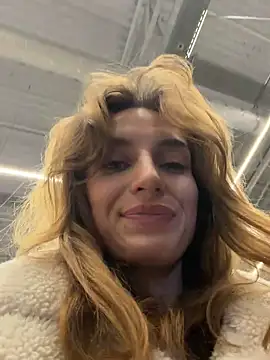 Snapshot of -AngelAri- chatting on 03-15-26, 06:03 -AngelAri- online show from 03-15-26, 06:03