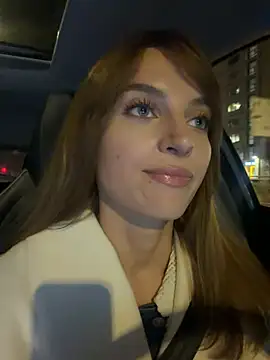 Snapshot of -AngelAri- chatting on 03-18-26, 06:11 -AngelAri- online show from 03-18-26, 06:11