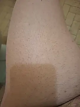 Snapshot of Frossi94 chatting on 03-06-26, 10:56 Frossi94 online show from 03-06-26, 10:56