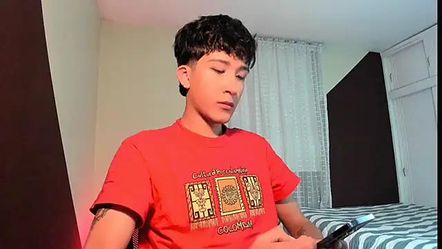 tom Howard online show from 06-19-26, 01:10