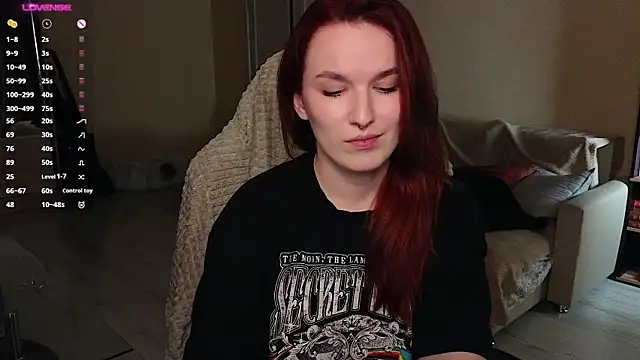 Val lava online show from 11-18-25, 08:24