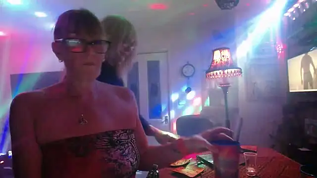 COUPLE4VOYEUR01 online show from 09-27-25, 06:57