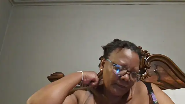 SEXYBOOBSNASS online show from 01-16-25, 08:03