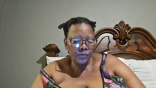 SEXYBOOBSNASS online show from 01-18-25, 09:24