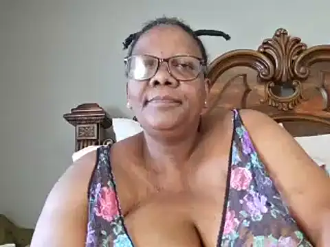 SEXYBOOBSNASS online show from 01-31-25, 08:11