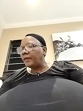 SEXYBOOBSNASS online show from 09-17-25, 08:43