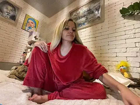 Snapshot of Angel_girllovemy chatting on 01-23-25, 06:45 Angel girllovemy online show from 01-23-25, 06:45
