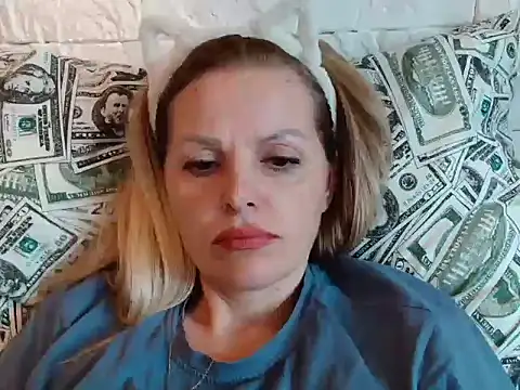 Snapshot of Angel_girllovemy chatting on 09-20-25, 07:53 Angel girllovemy online show from 09-20-25, 07:53