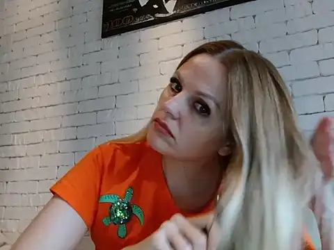 Angel girllovemy online show from 12-23-25, 09:18