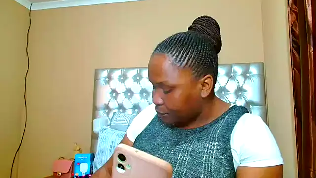 missboobsxx online show from 09-30-25, 12:54