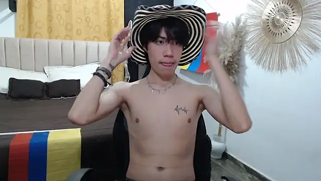 Elio-cam online show from 06-16-26, 06:49