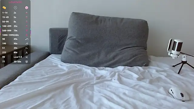 Snapshot of BrastStr chatting on 03-06-26, 12:23 BrastStr online show from 03-06-26, 12:23