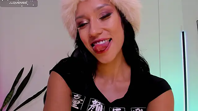 Snapshot of sussyprice chatting on 09-30-25, 04:12 sussyprice online show from 09-30-25, 04:12