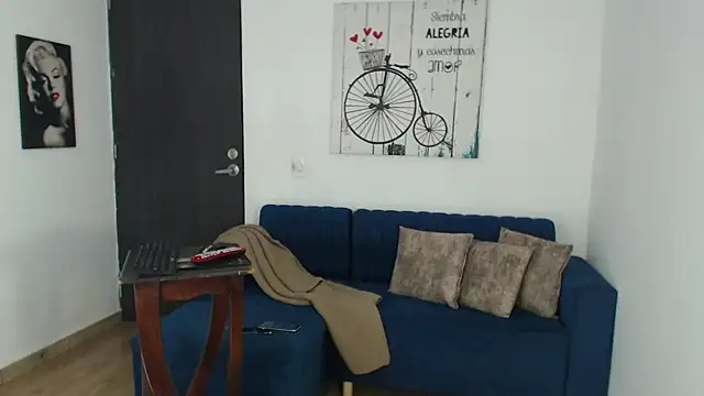 Snapshot of Ferotica_mistress chatting on 02-22-26, 04:13 Ferotica mistress online show from 02-22-26, 04:13