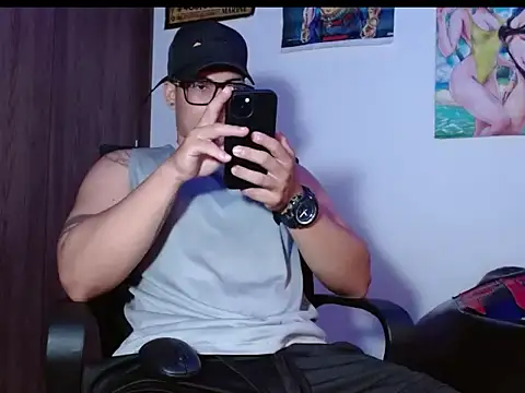 Snapshot of Danielsbigcum chatting on 10-01-25, 06:14 Danielsbigcum online show from 10-01-25, 06:14