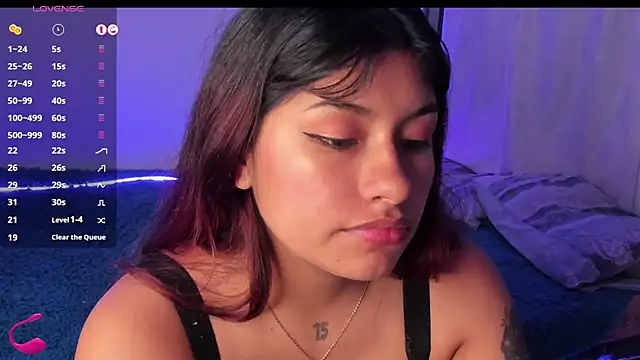 Snapshot of ChantalPetit chatting on 01-14-25, 02:29 ChantalPetit online show from 01-14-25, 02:29