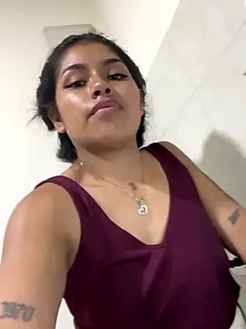 Snapshot of ChantalPetit chatting on 10-16-25, 04:24 ChantalPetit online show from 10-16-25, 04:24