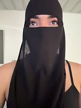 Snapshot of radiagazali chatting on 03-14-26, 05:51 radiagazali online show from 03-14-26, 05:51