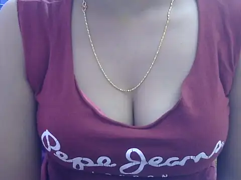 Snapshot of Your_wild_Dia chatting on 09-11-25, 06:24 Your wild Dia online show from 09-11-25, 06:24