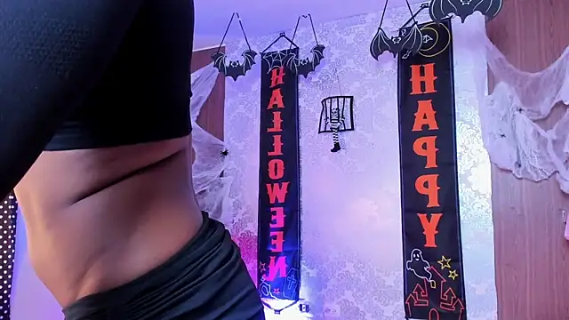 kelly thomson online show from 10-26-25, 10:15