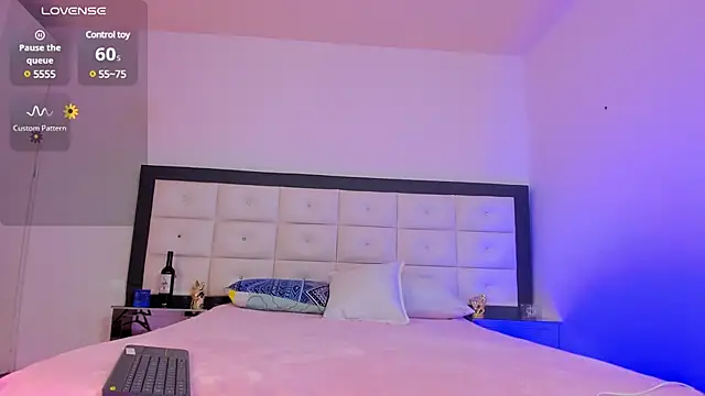 Snapshot of SammyGirlTS chatting on 12-06-24, 08:48 SammyGirlTS online show from 12-06-24, 08:48